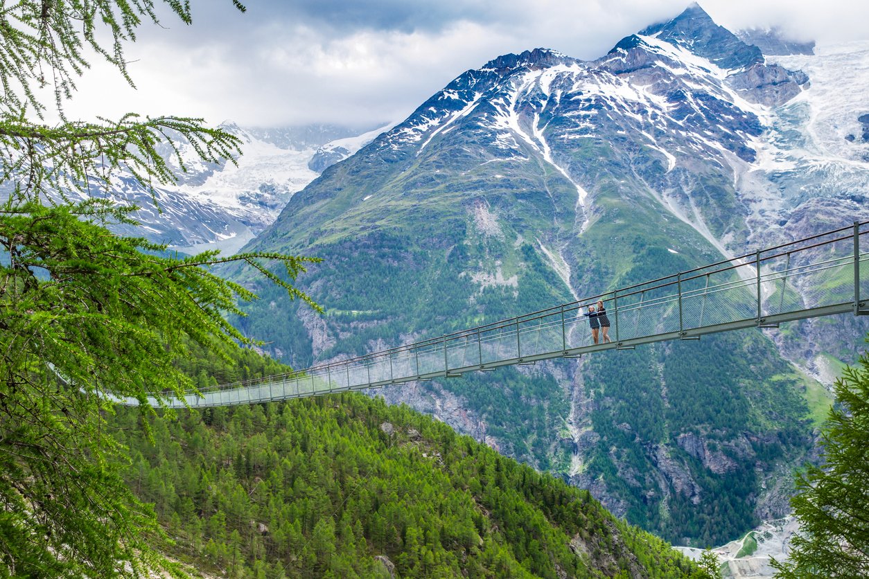 Charles Kounen suspension bridge along the Europaweg hiking trail in the Swiss Alps.