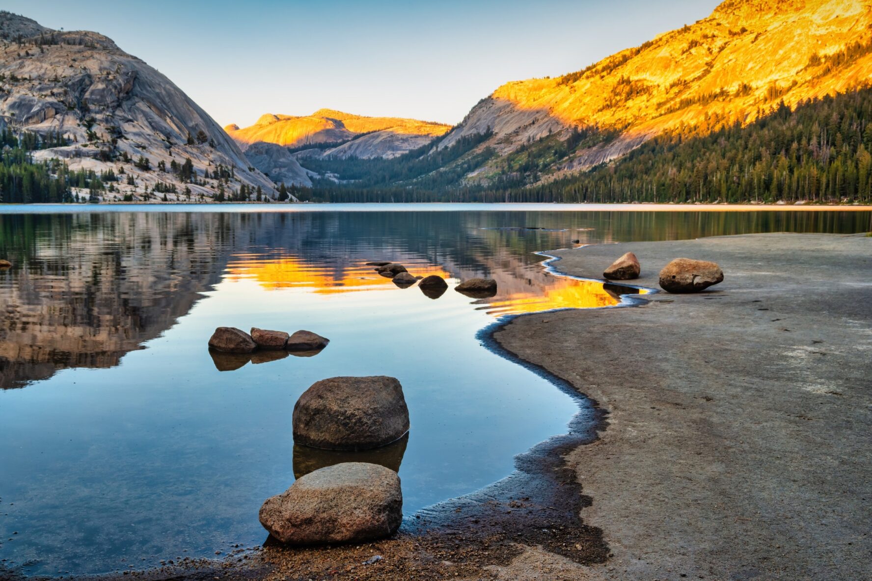Tenaya Lake in the Yosemite National Park.