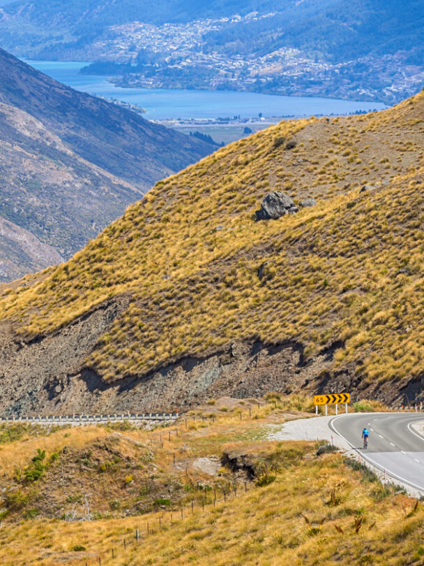 Guided hike & bike tour in the Southern Alps