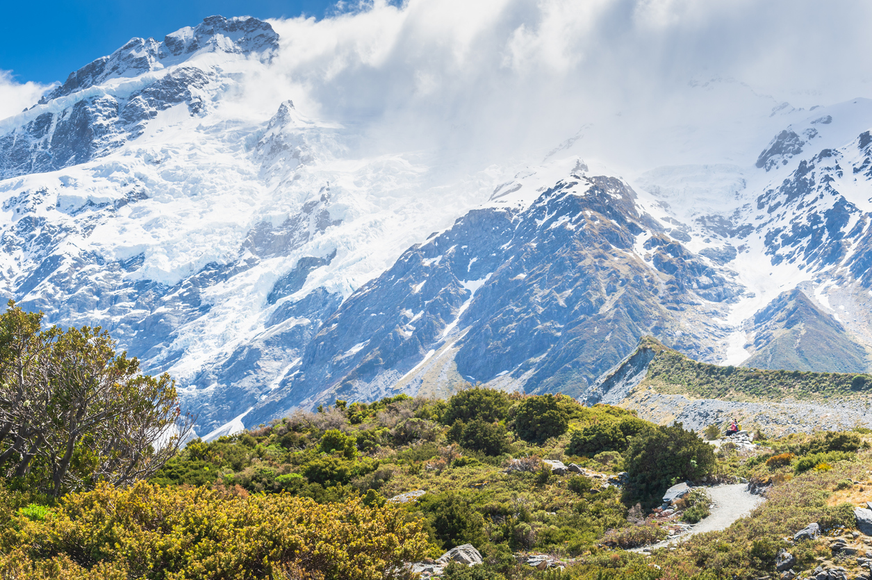 Hooker Valley and snow mountains