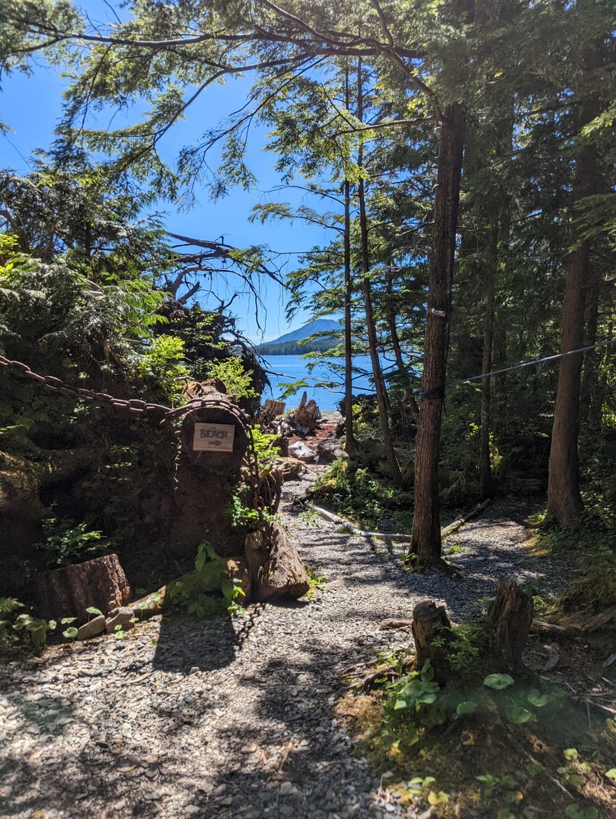 Nootka island beach trail
