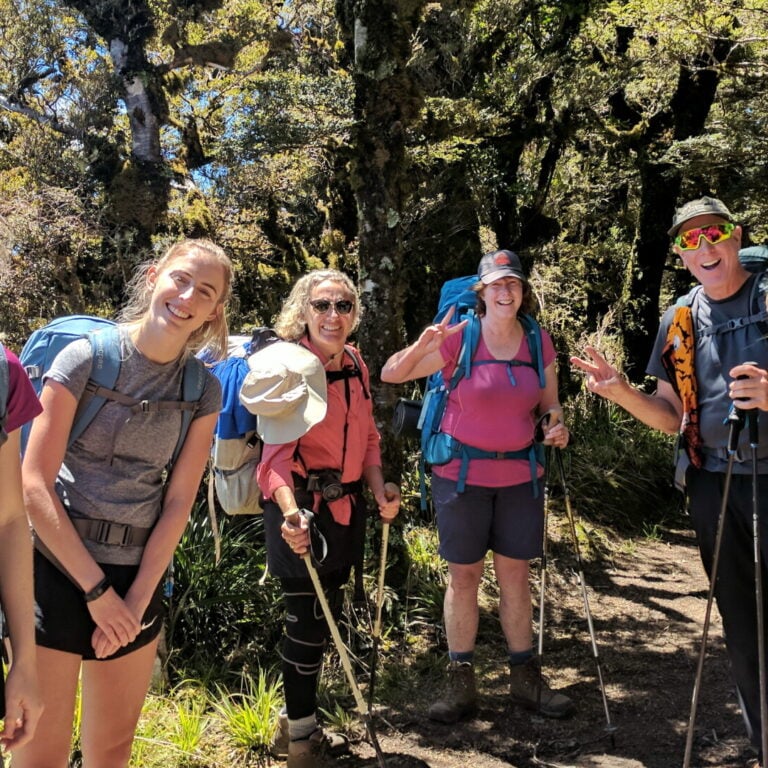 happy group north island