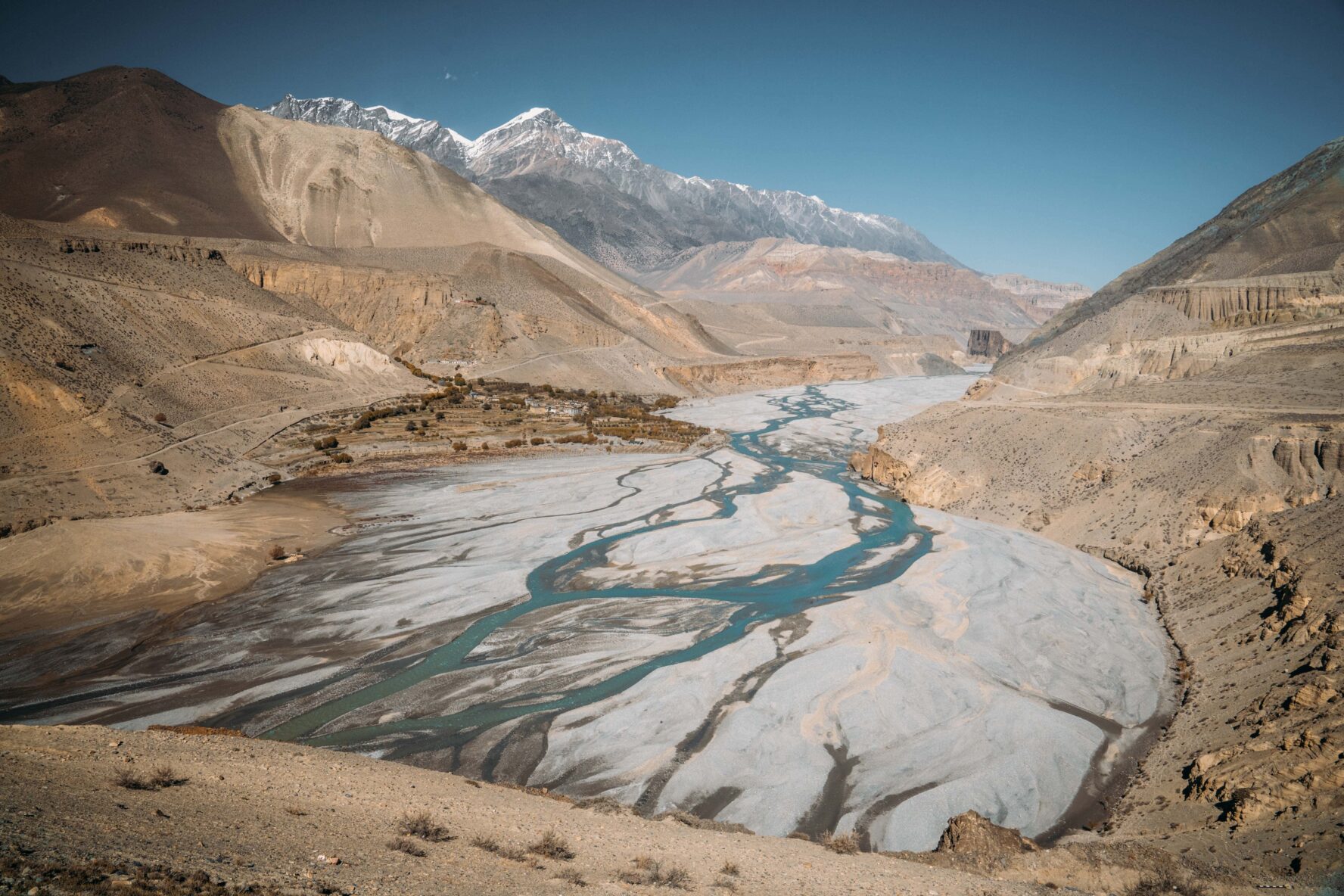 River valley Annapurna