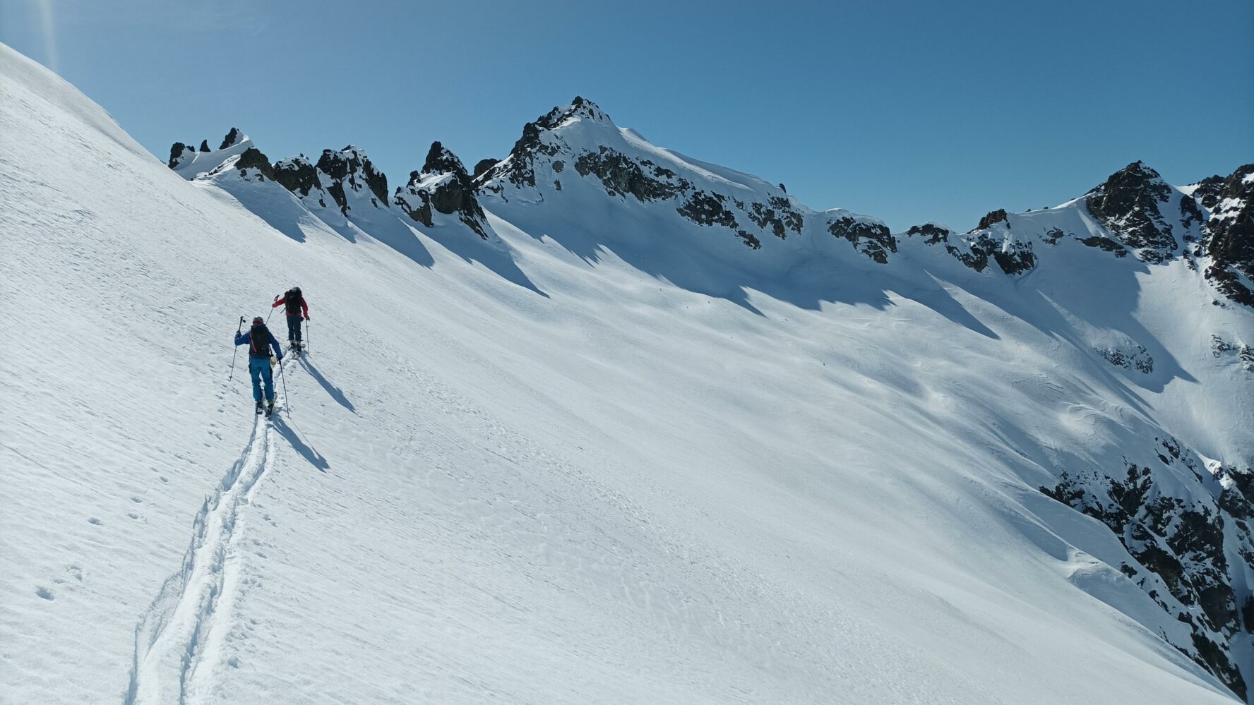 Two skiers in Bariloche