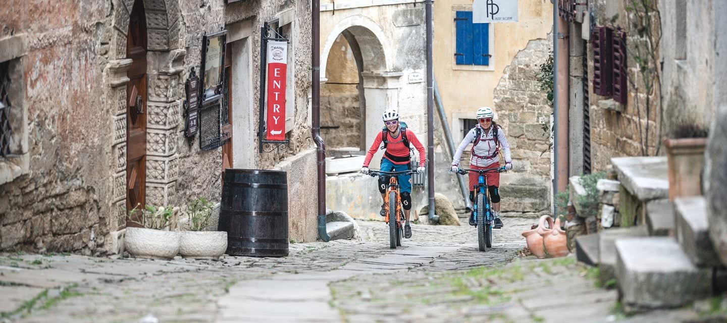 MTBers in Istria on cobblestone
