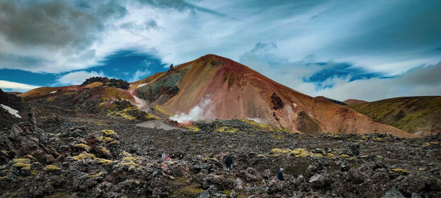 Rainbow mountain hikes