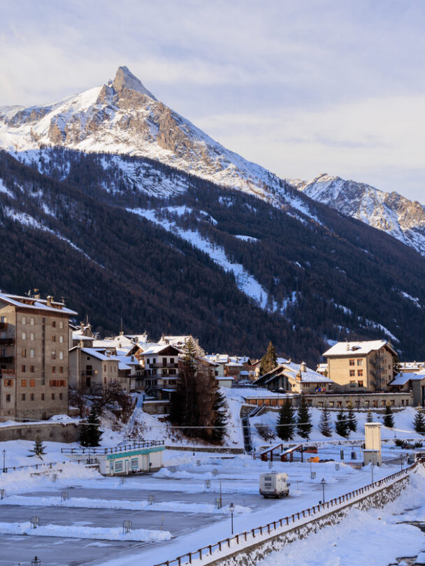 Guided Cross-Country Skiing Trip in Italy’s Gran Paradiso NP.