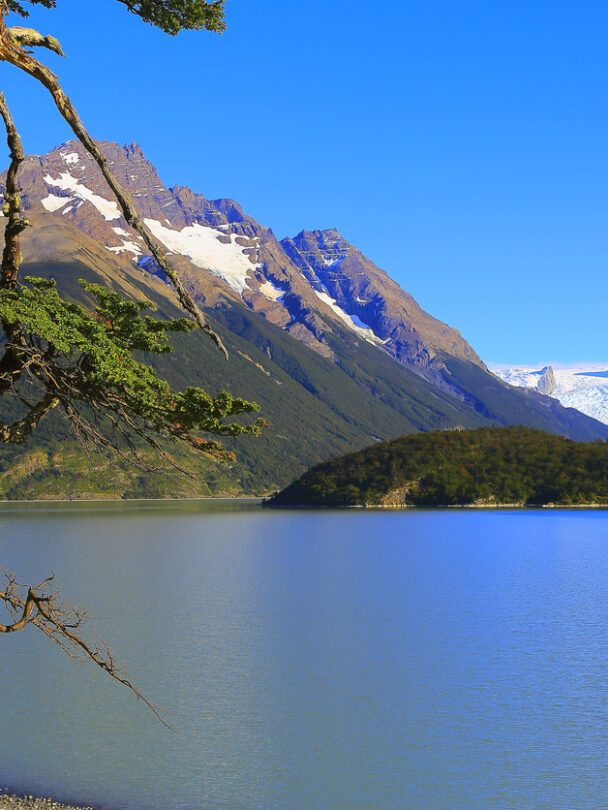 O Circuit guided tour in Torres del Paine