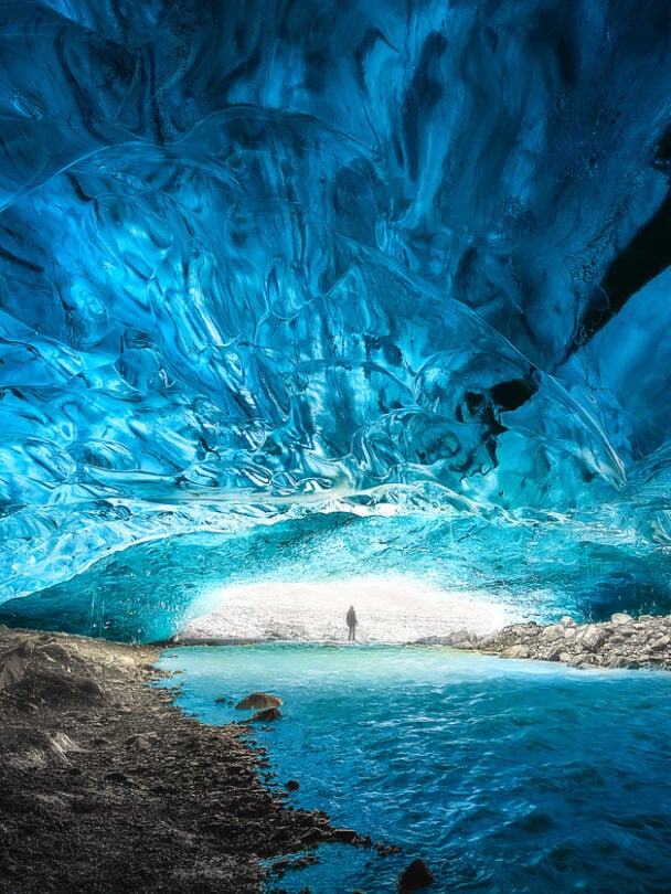 Winter wonderland in Iceland, wellness retreat