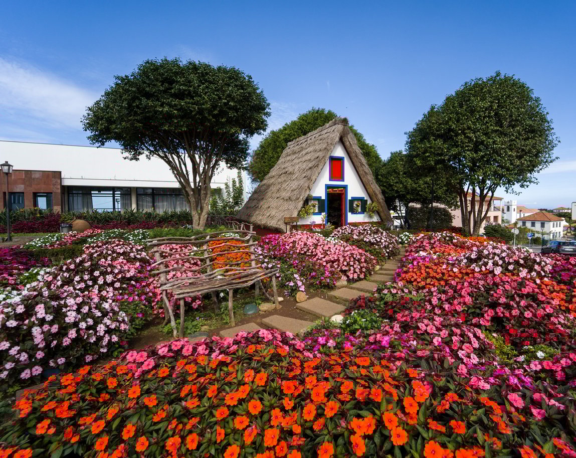 Small colorful houses that Santana is known for