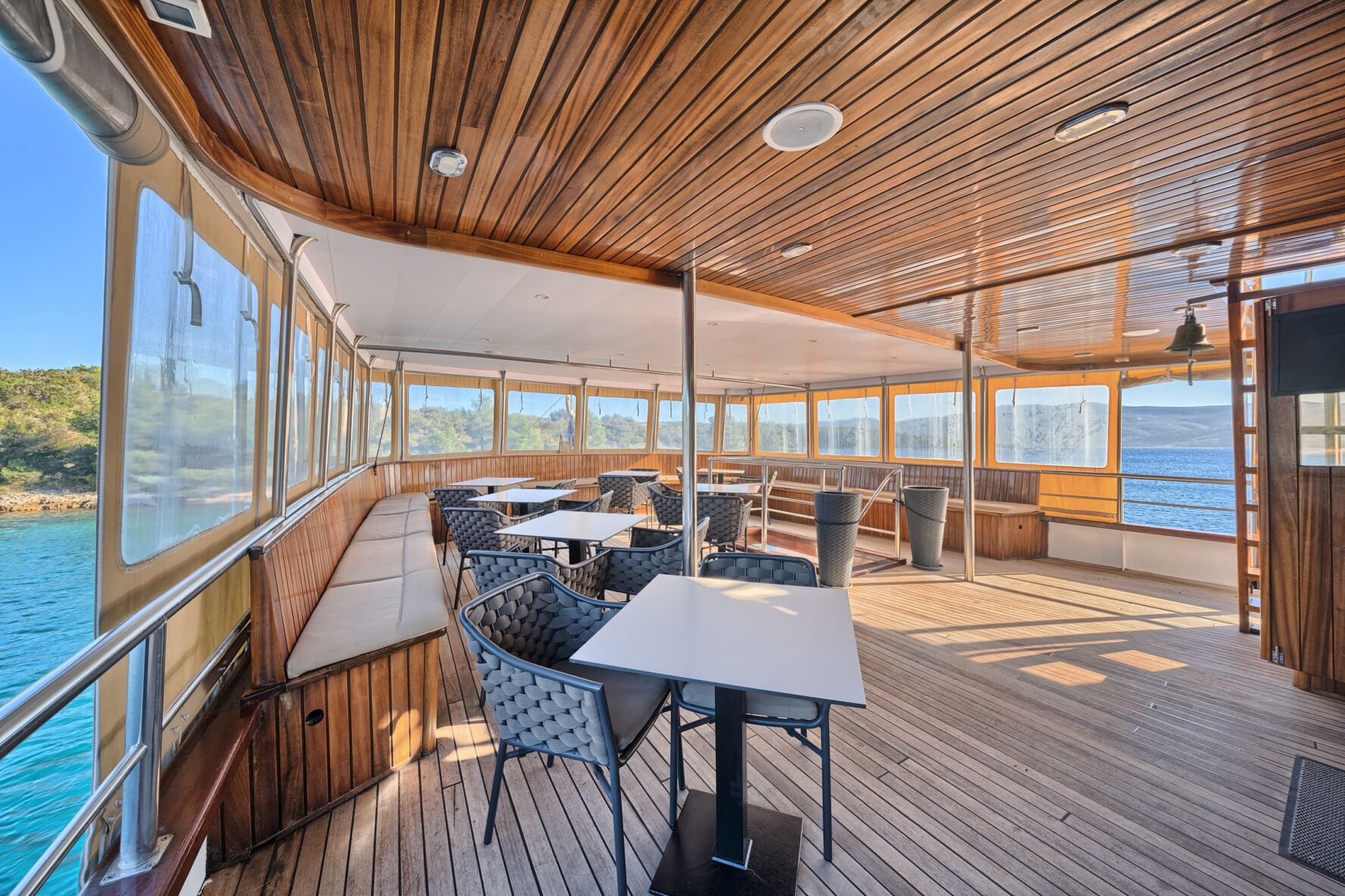 Lounging space of Magellan