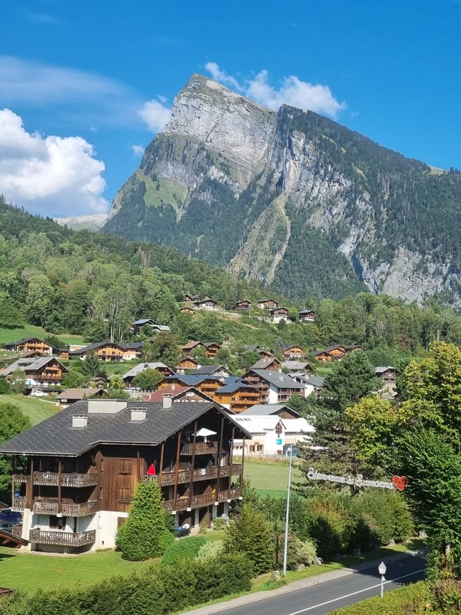 Samoens village