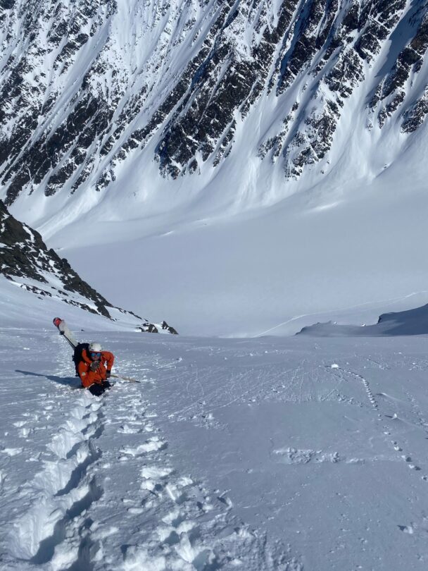 Guided Alaska ski plane adventure