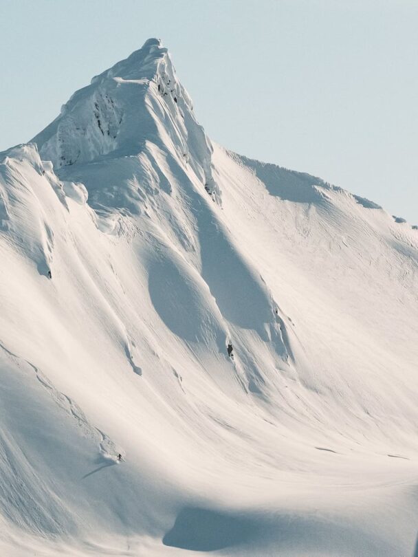 Guided Alaska ski plane adventure