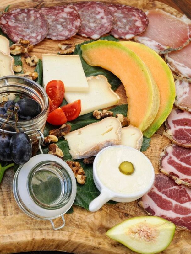 Guided walking tour of Provence