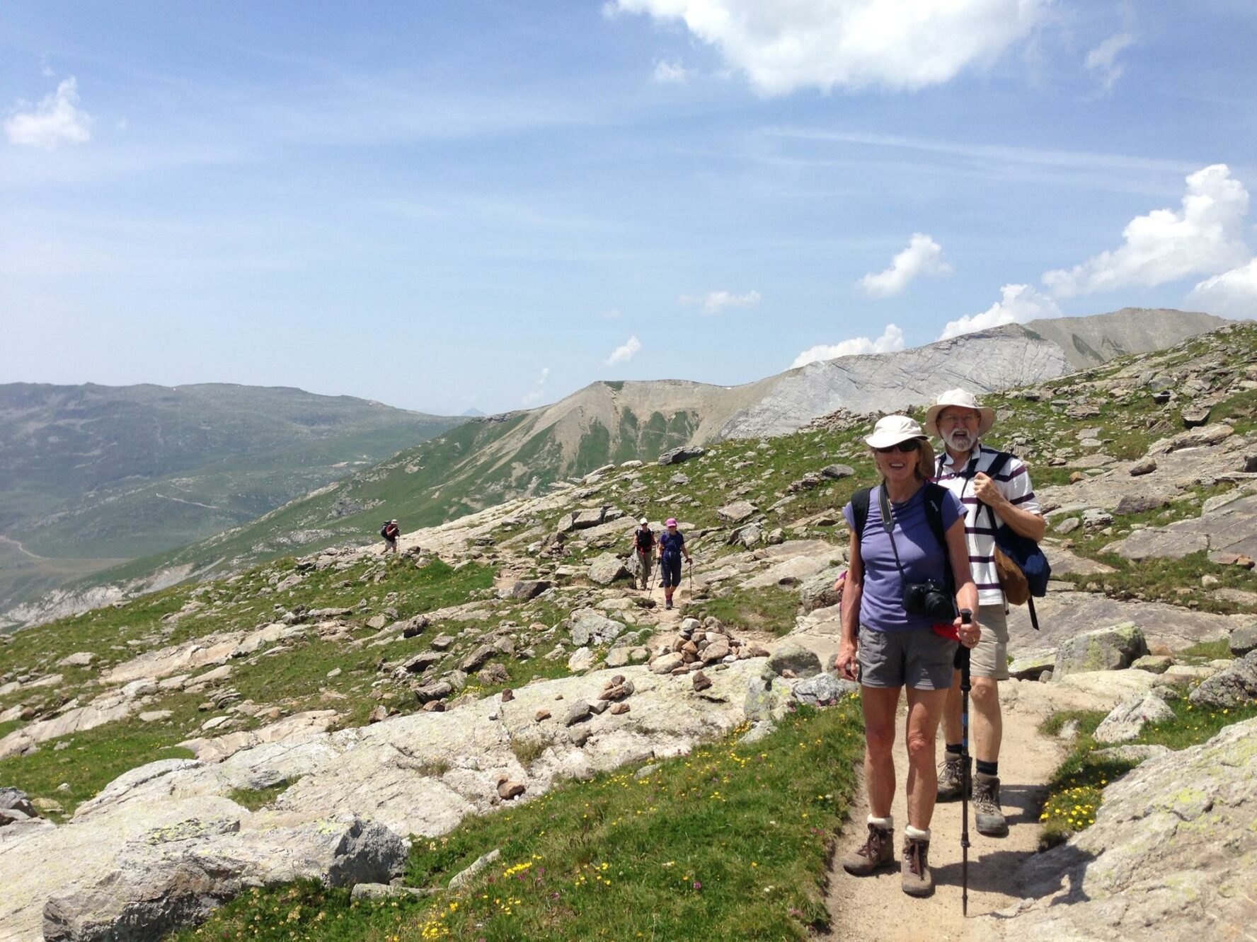 Happy hikers on TMB highlights