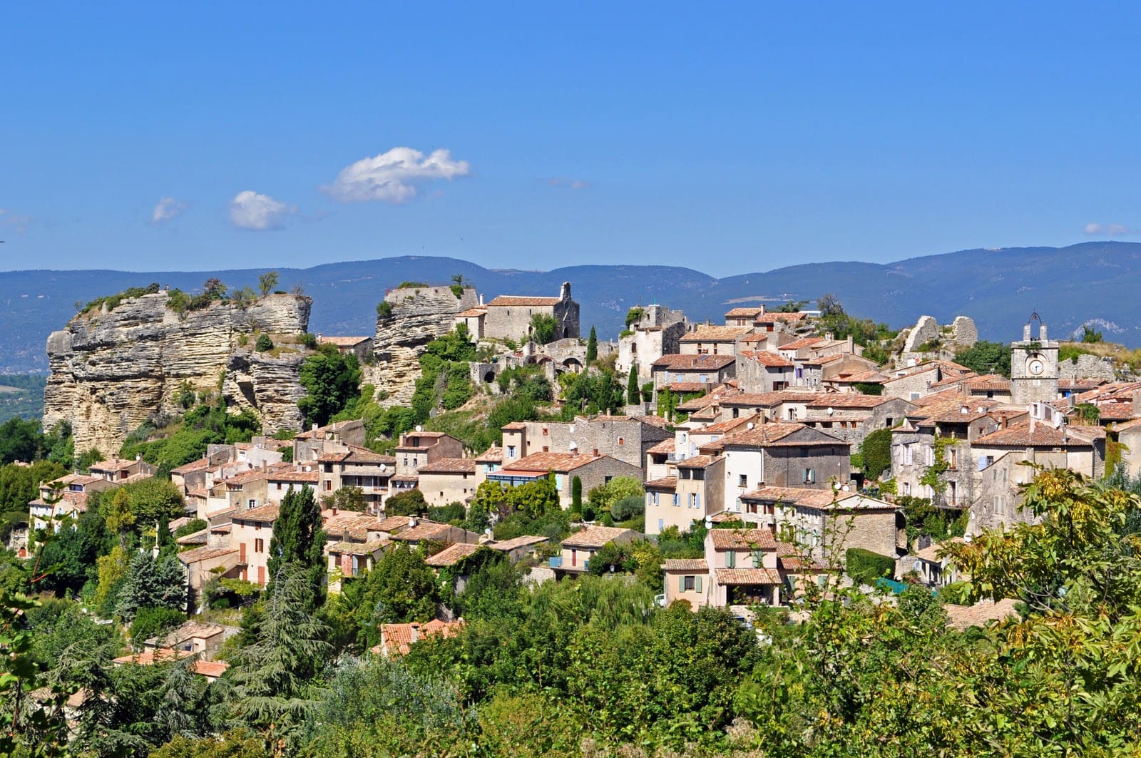 Saignong village in France