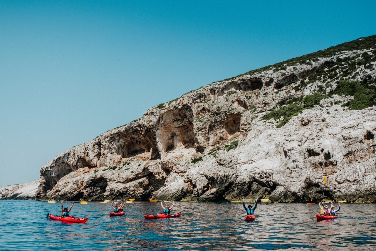 Cliffs and caves in Vis area
