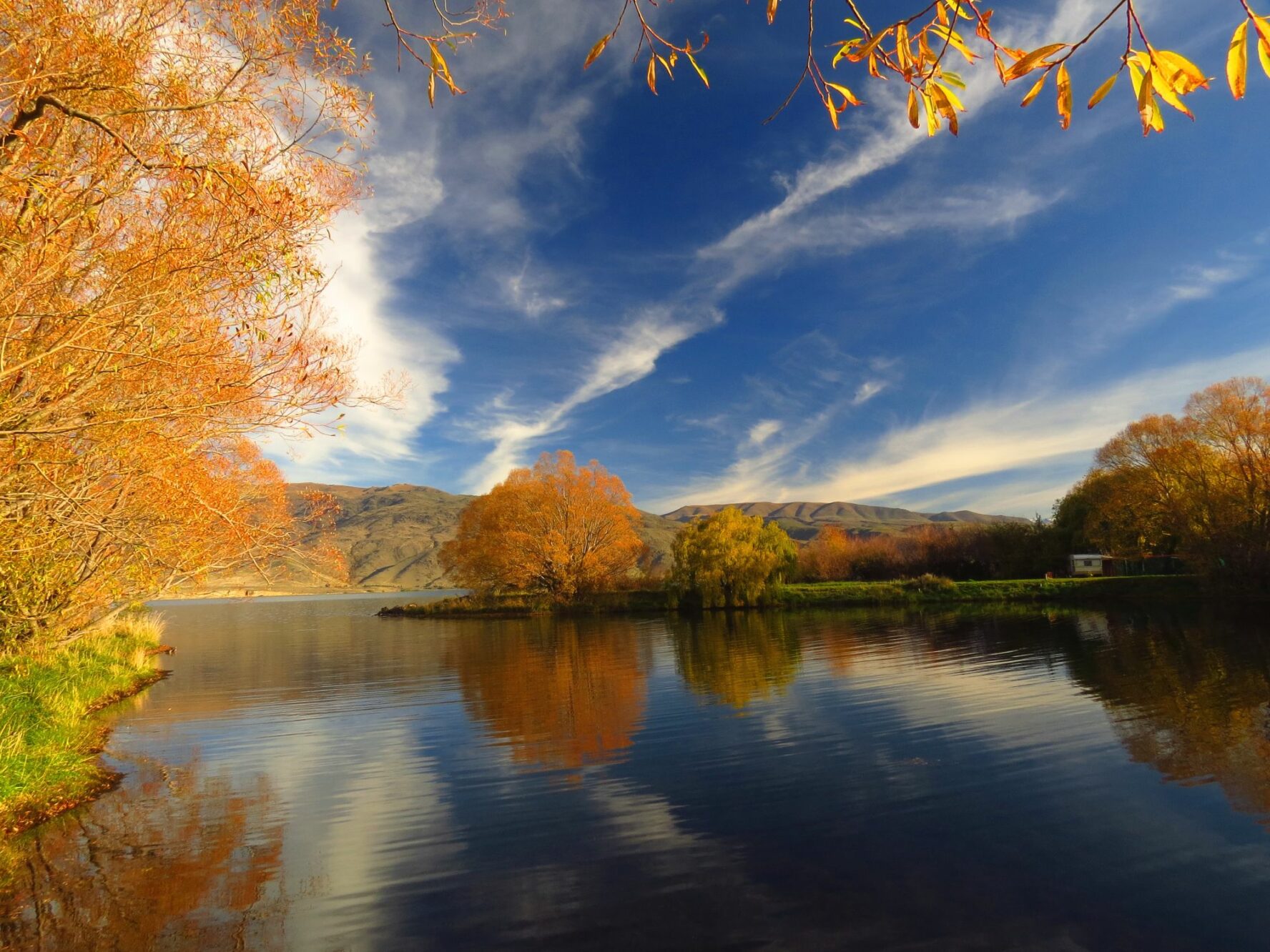 Aviemore lake in New Zealand.
