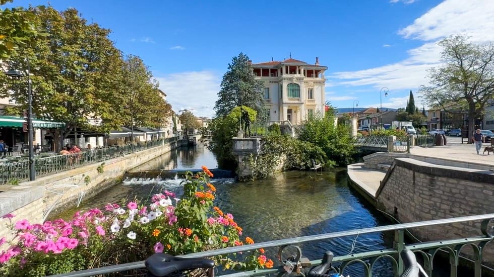 Canal Provence flowers