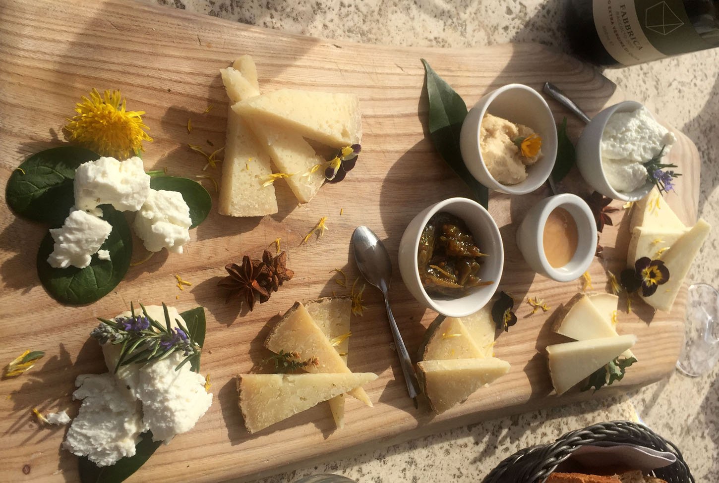 Cheese tasting in Tuscany