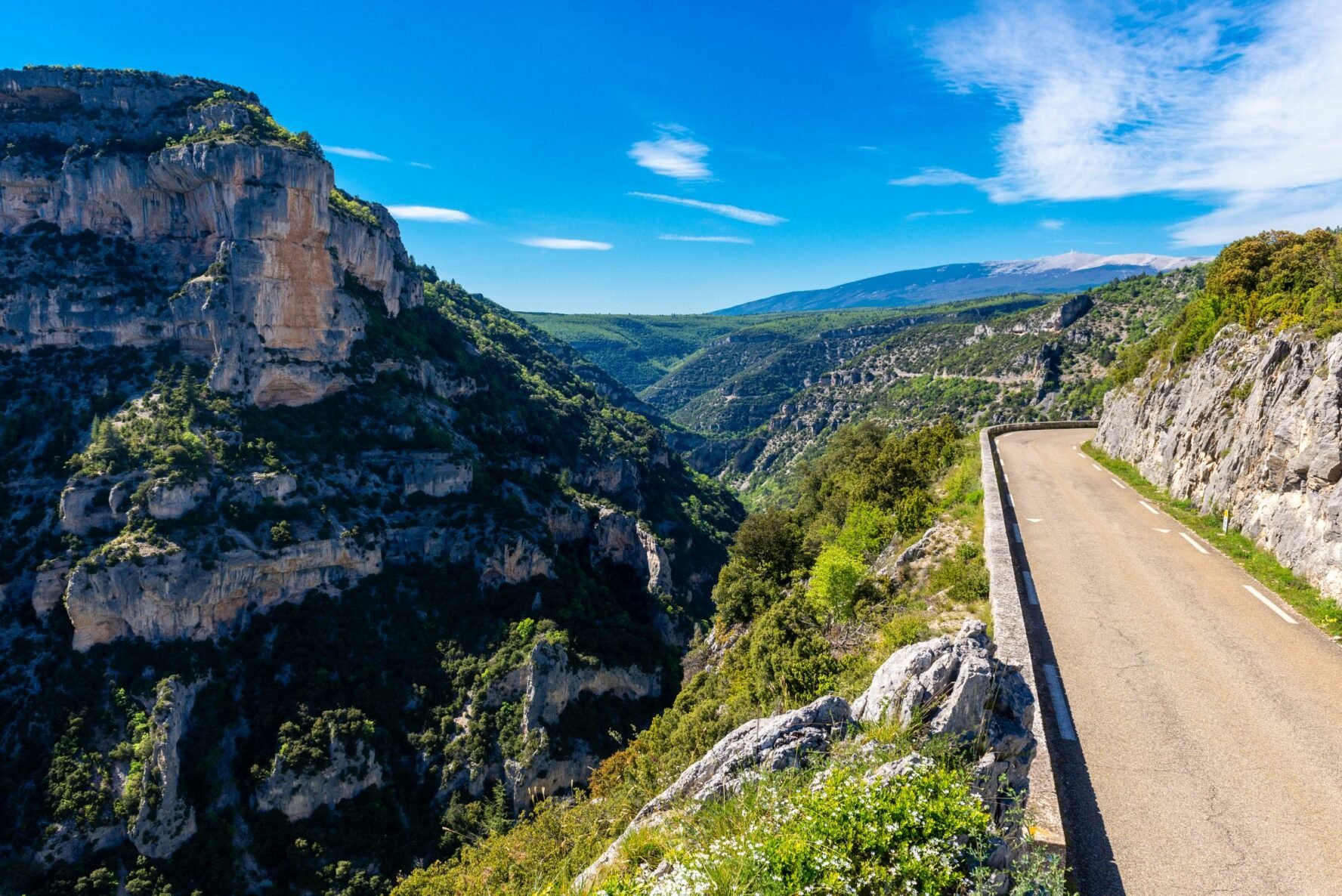Road next to the canyon of the Nesque river in Provence.