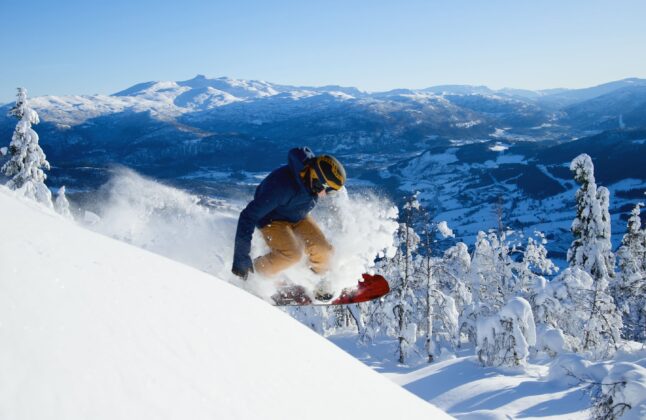 Guided resort backcountry skiing in Fjord Norway