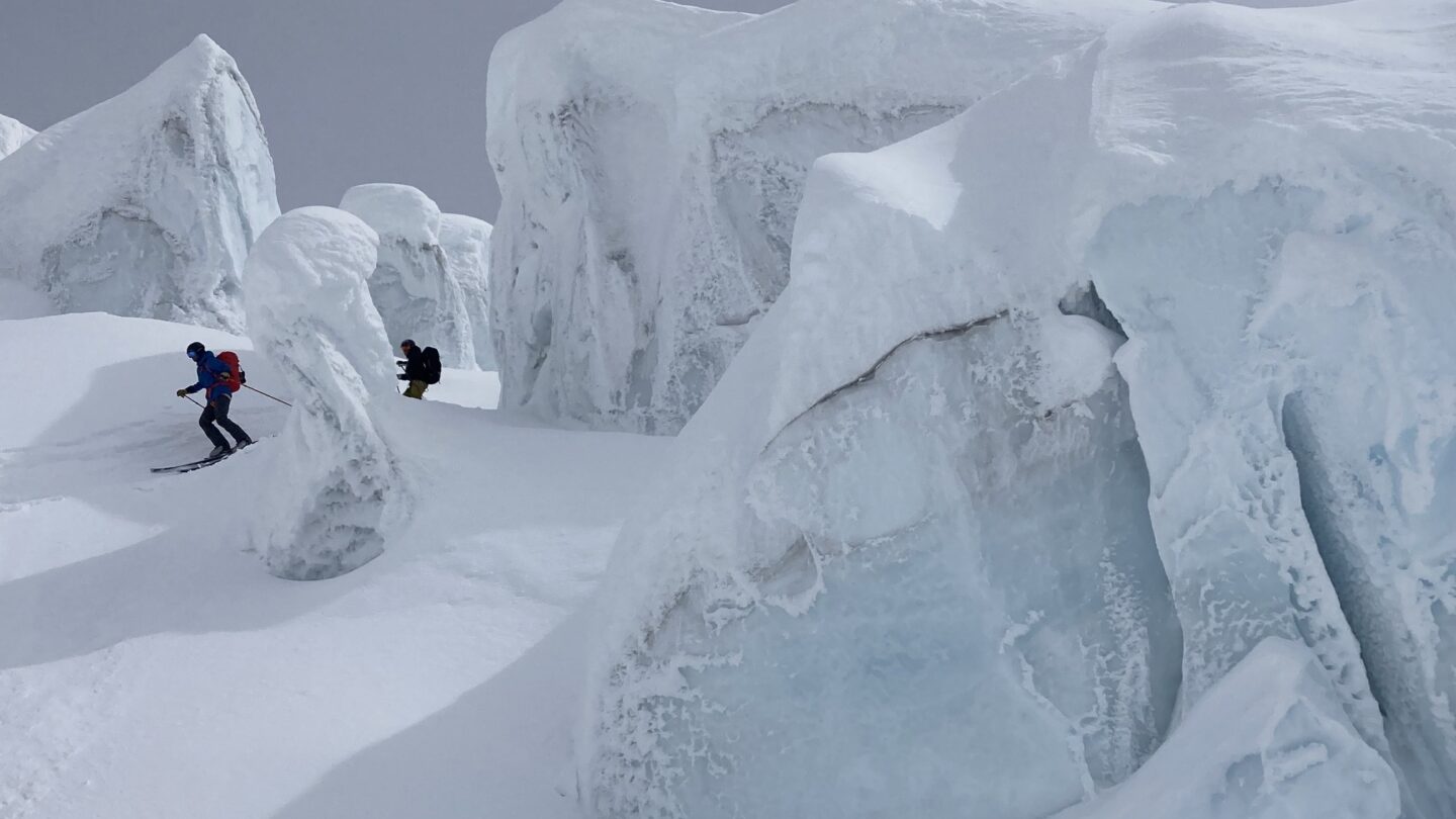 Icefall Traverse glacier