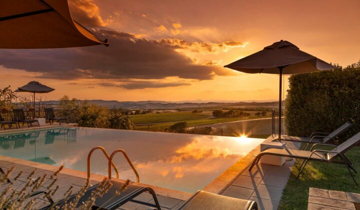 Infinity pool of Palazzo Massaini