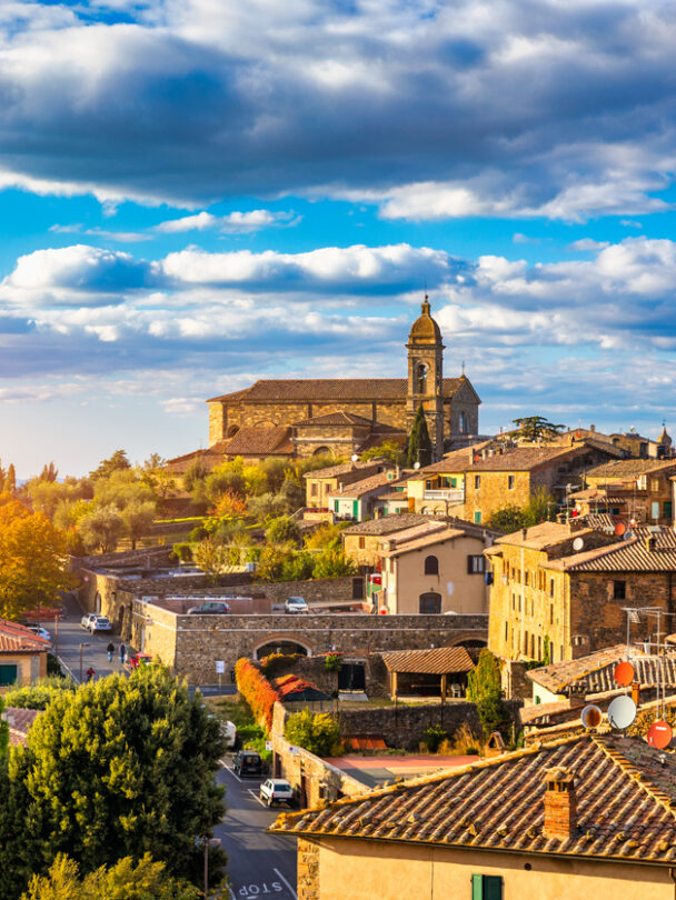 Self-guided bike gravel tour in Tuscany