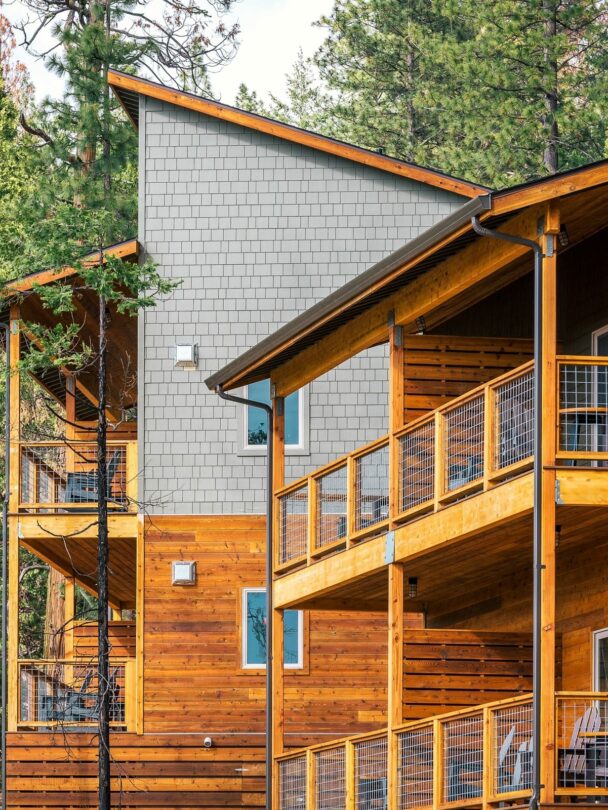 Yosemite National Park Lodging & Hiking Tour