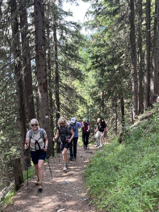 happy women chamonix