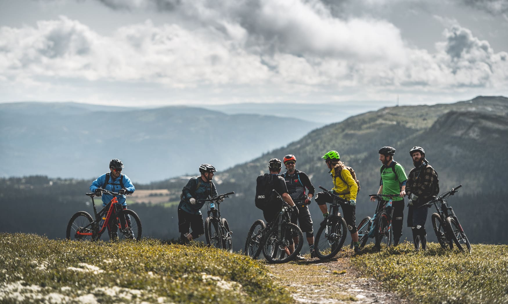 Group MTB guided tour in Norway