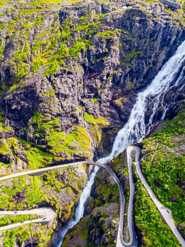 Guided women hiking retreat in Norway