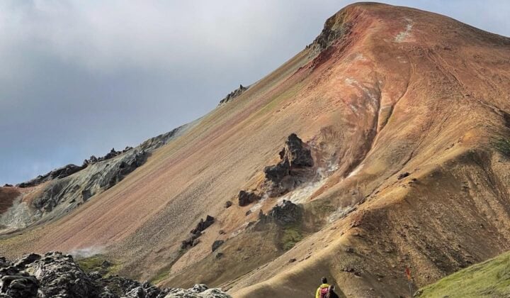 Two hikers epic trail in Iceland