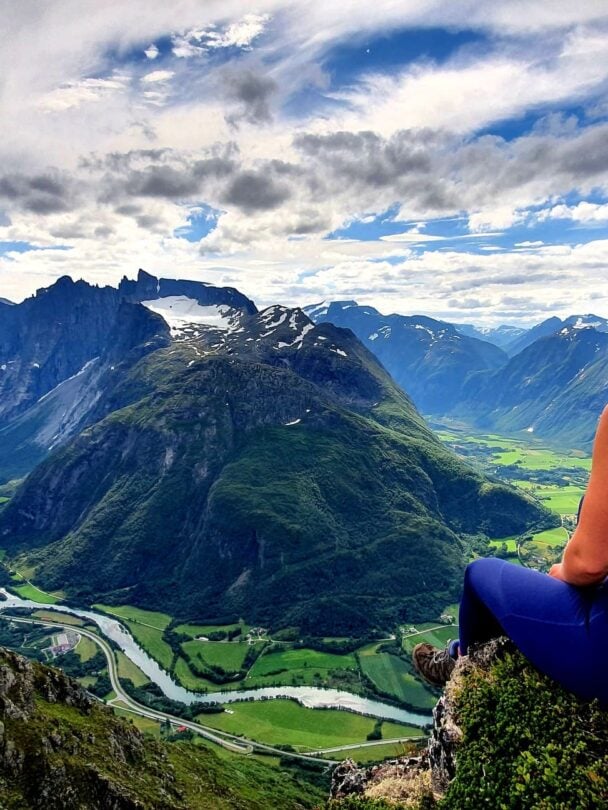 Guided women hiking retreat in Norway