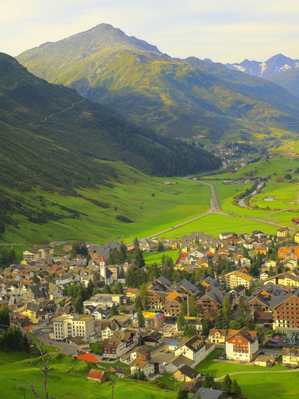 Guided Four Springs Trek in Central Swiss Alps.