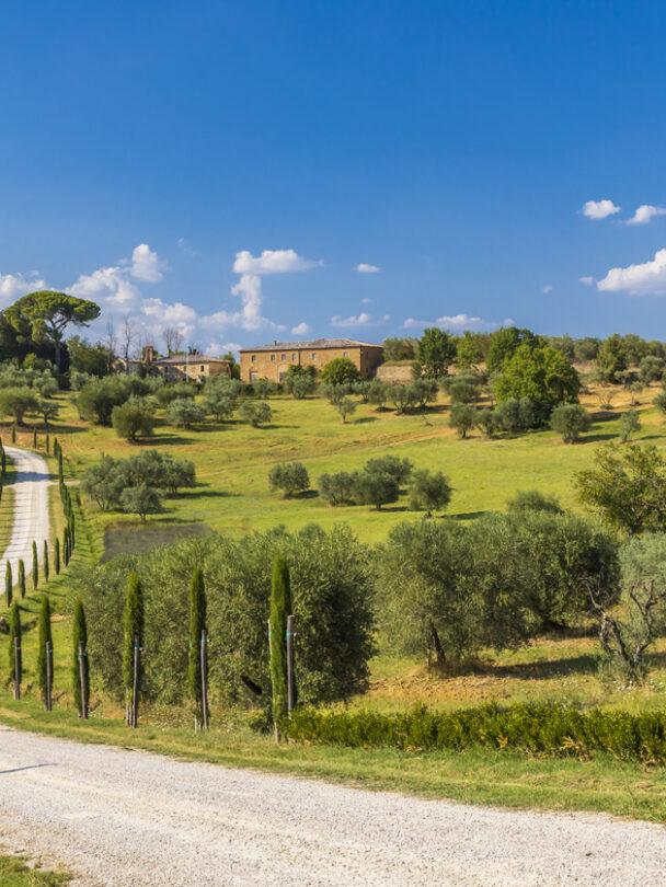Self-guided bike gravel tour in Tuscany