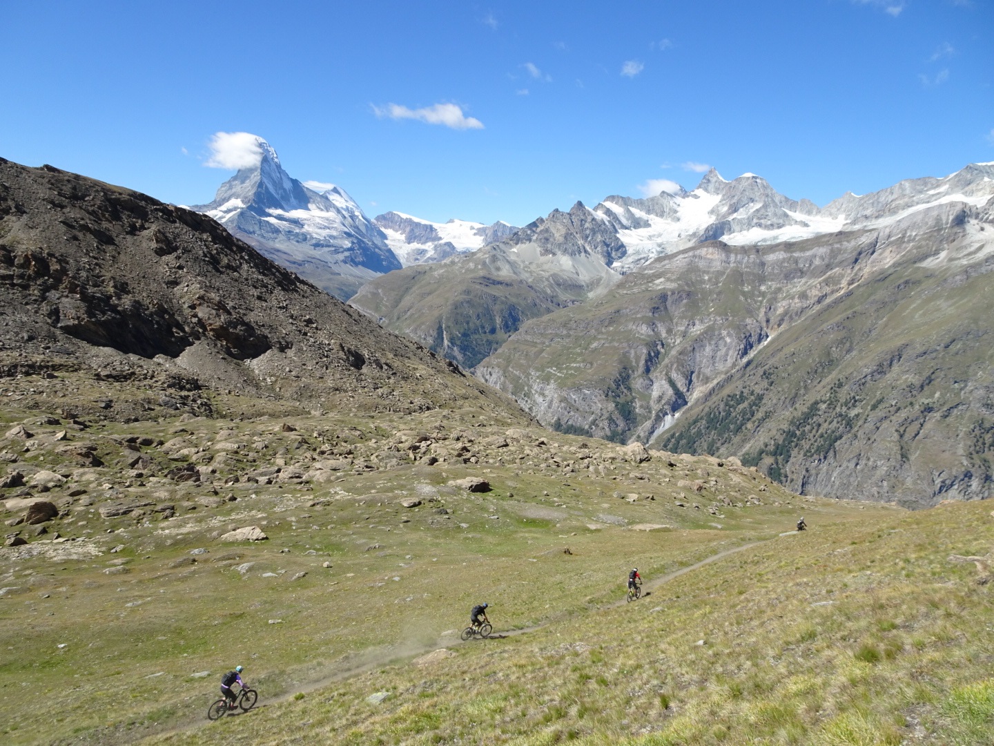 Four MTBers from Verbier to Zermatt