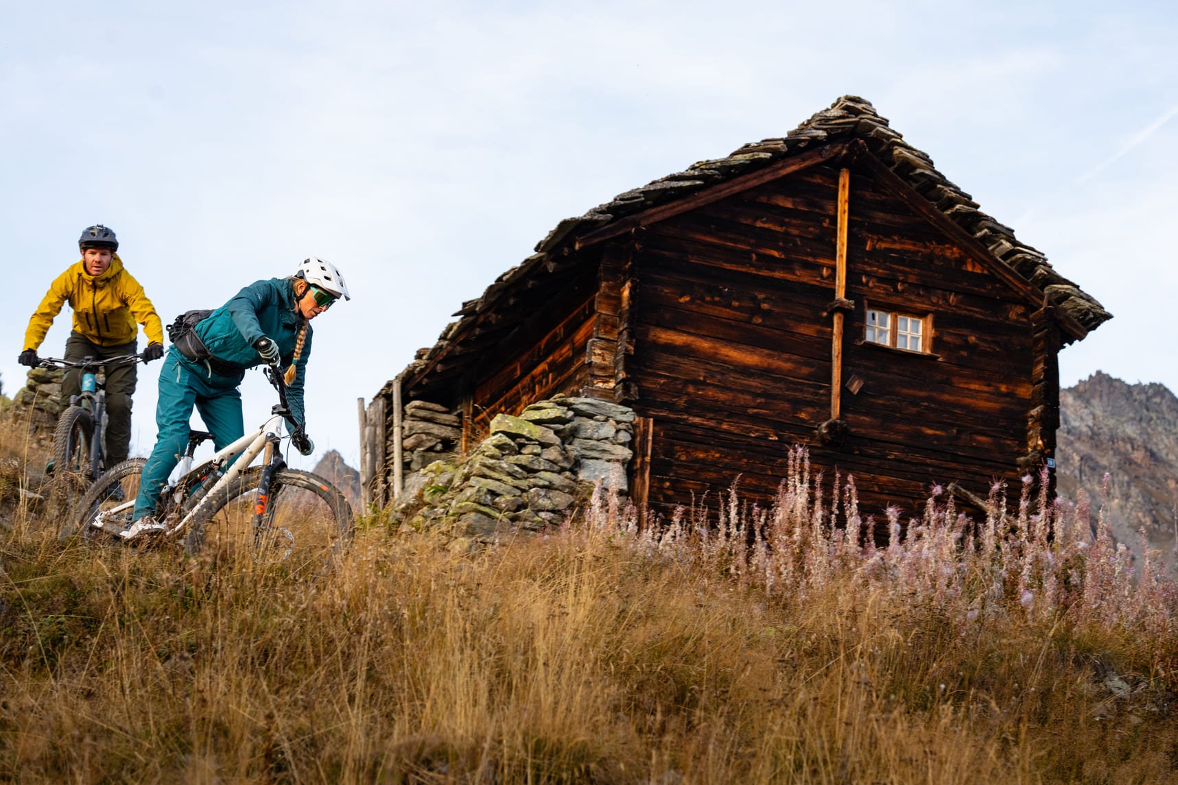 Mountain bikers going downhill around Verbier