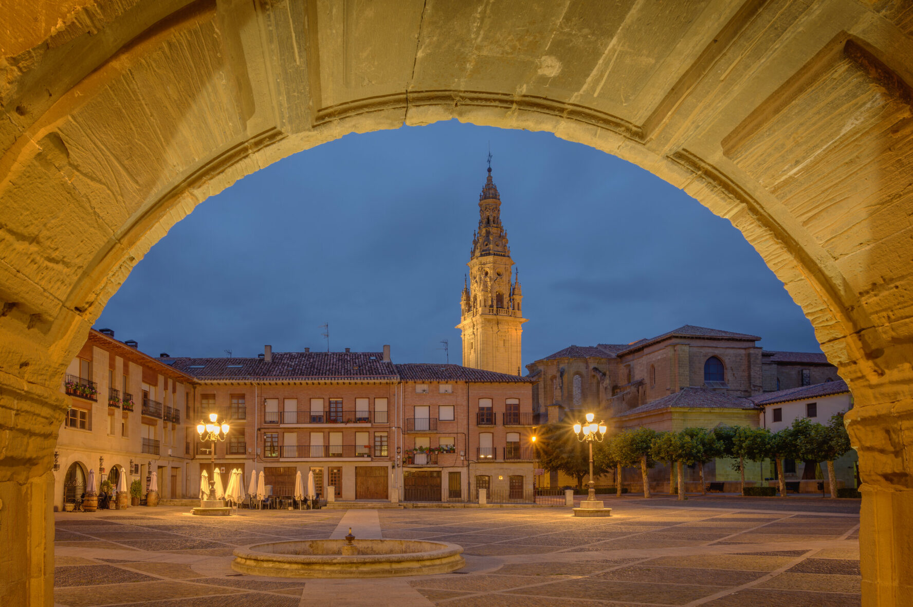 Square in the historic core of Santo Domingo de la Clazada.
