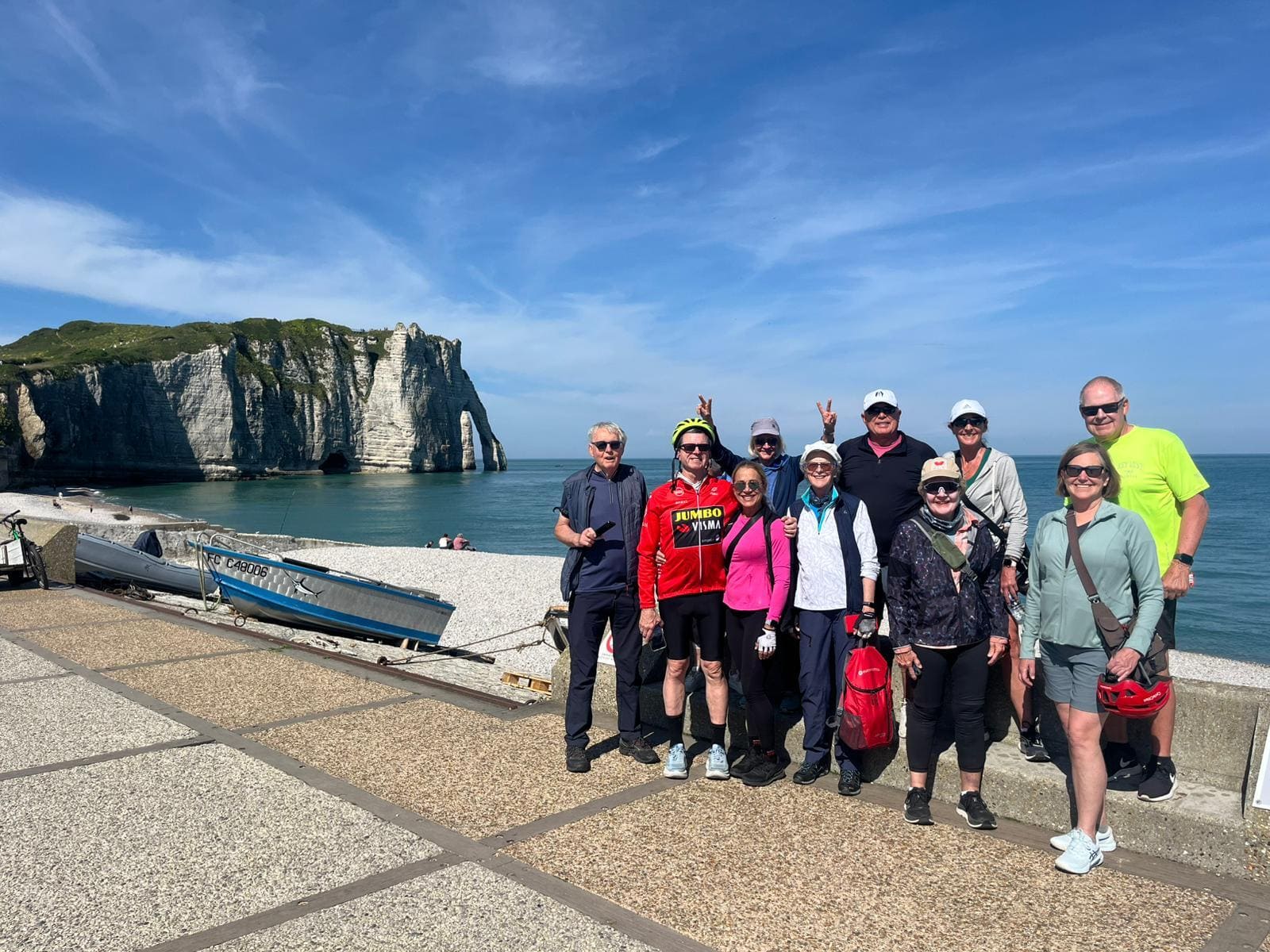 Seine tour cliffs backdrop