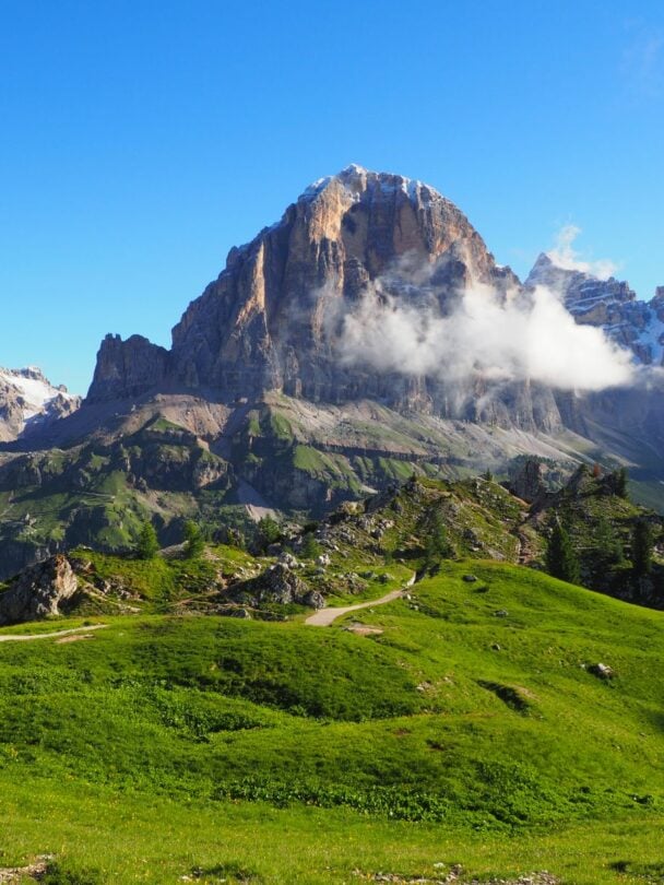Tre cime couple hiking
