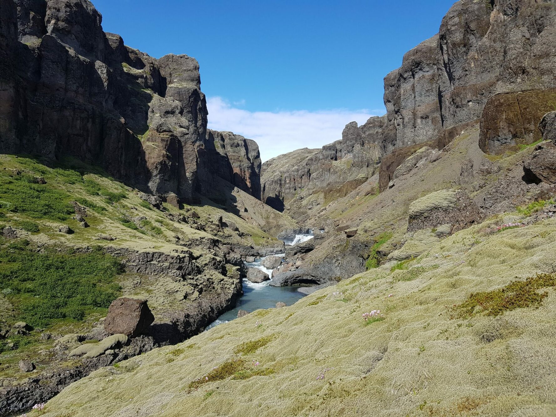 Waterfall in the Icelandic highlands.
