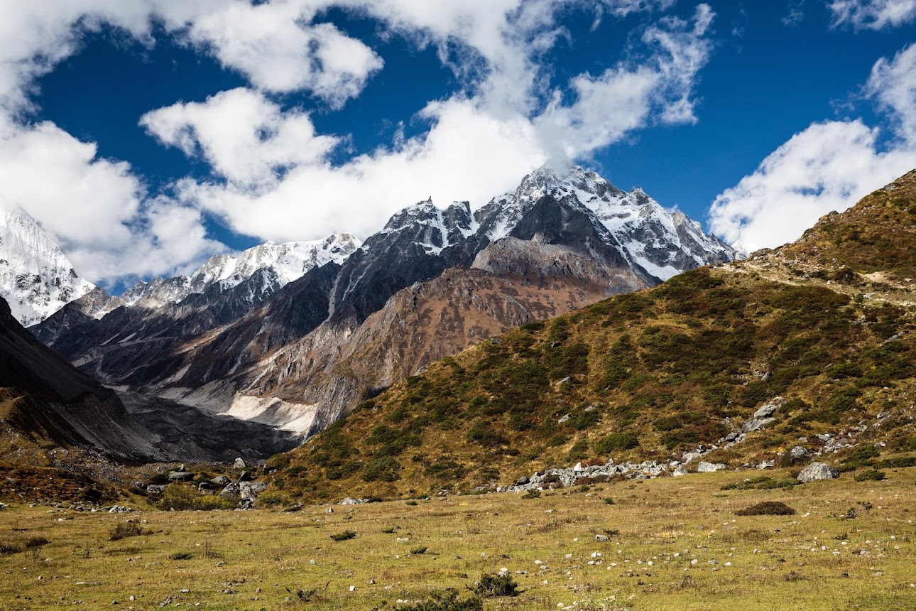 Autumn colors along the Manaslu Trek