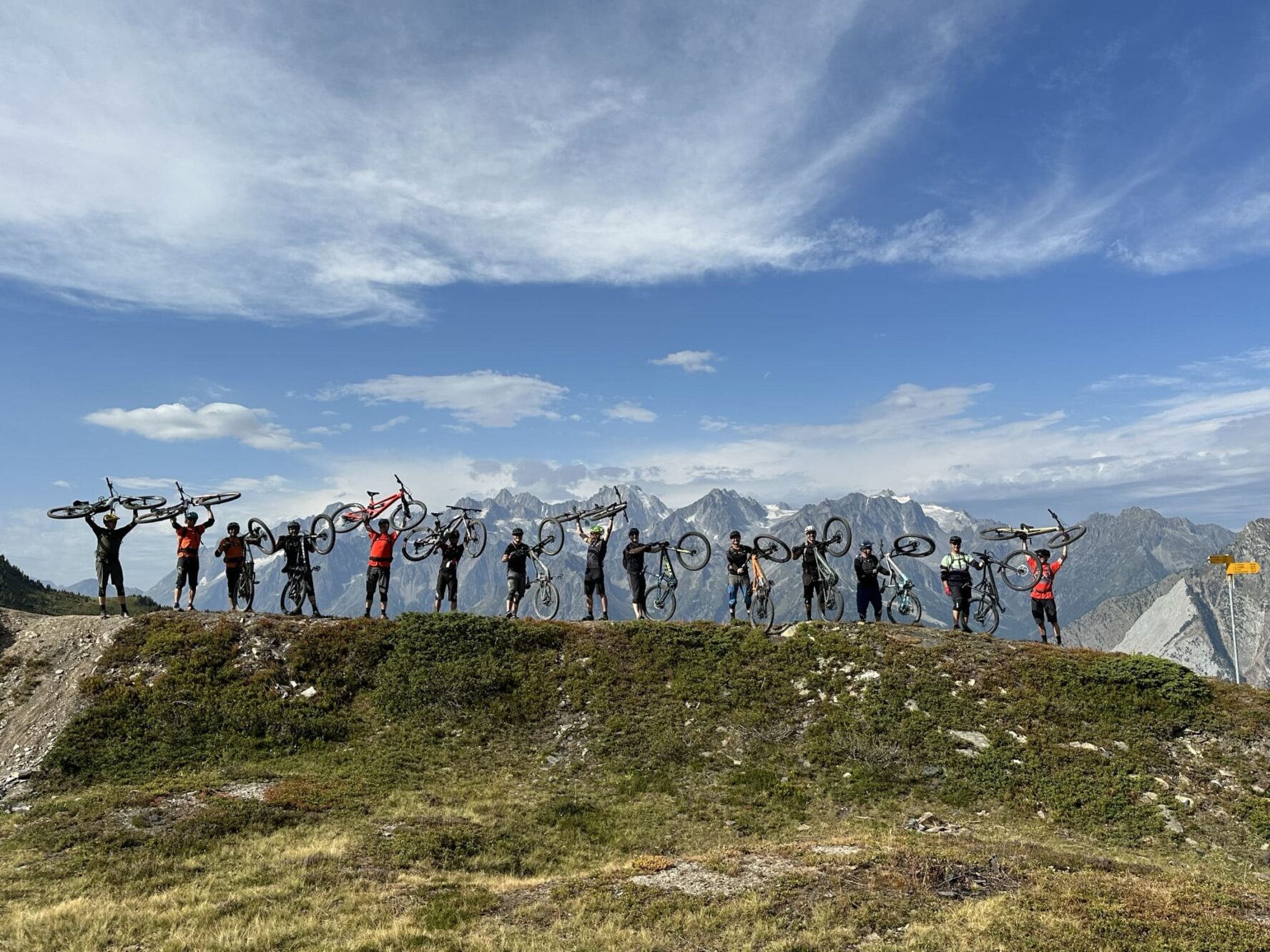 Big group MTB around Verbier in the Alps