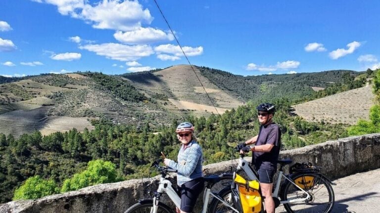 Douro two cyclists