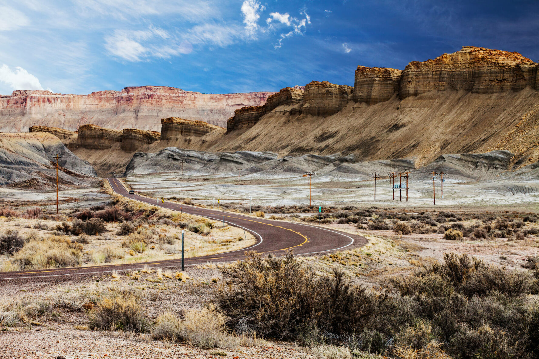Road to the town of Escalante, Utah.