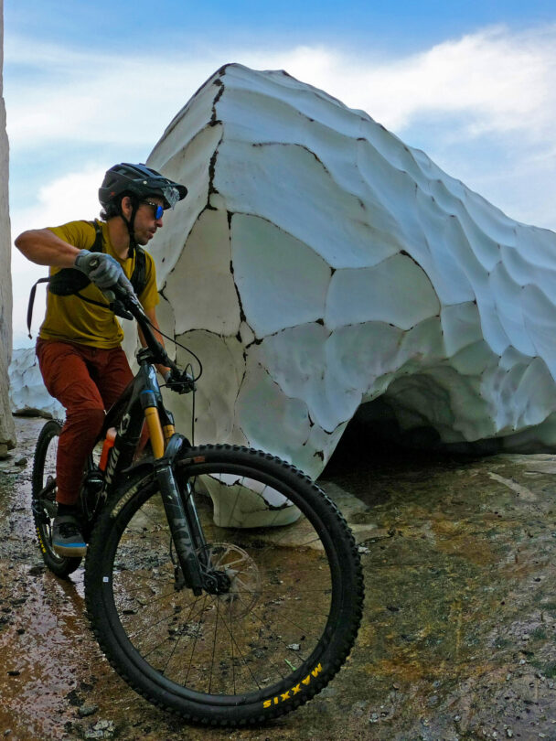 Coast Mountains Heli-Accessed Deluxe MTB Tours in BC.