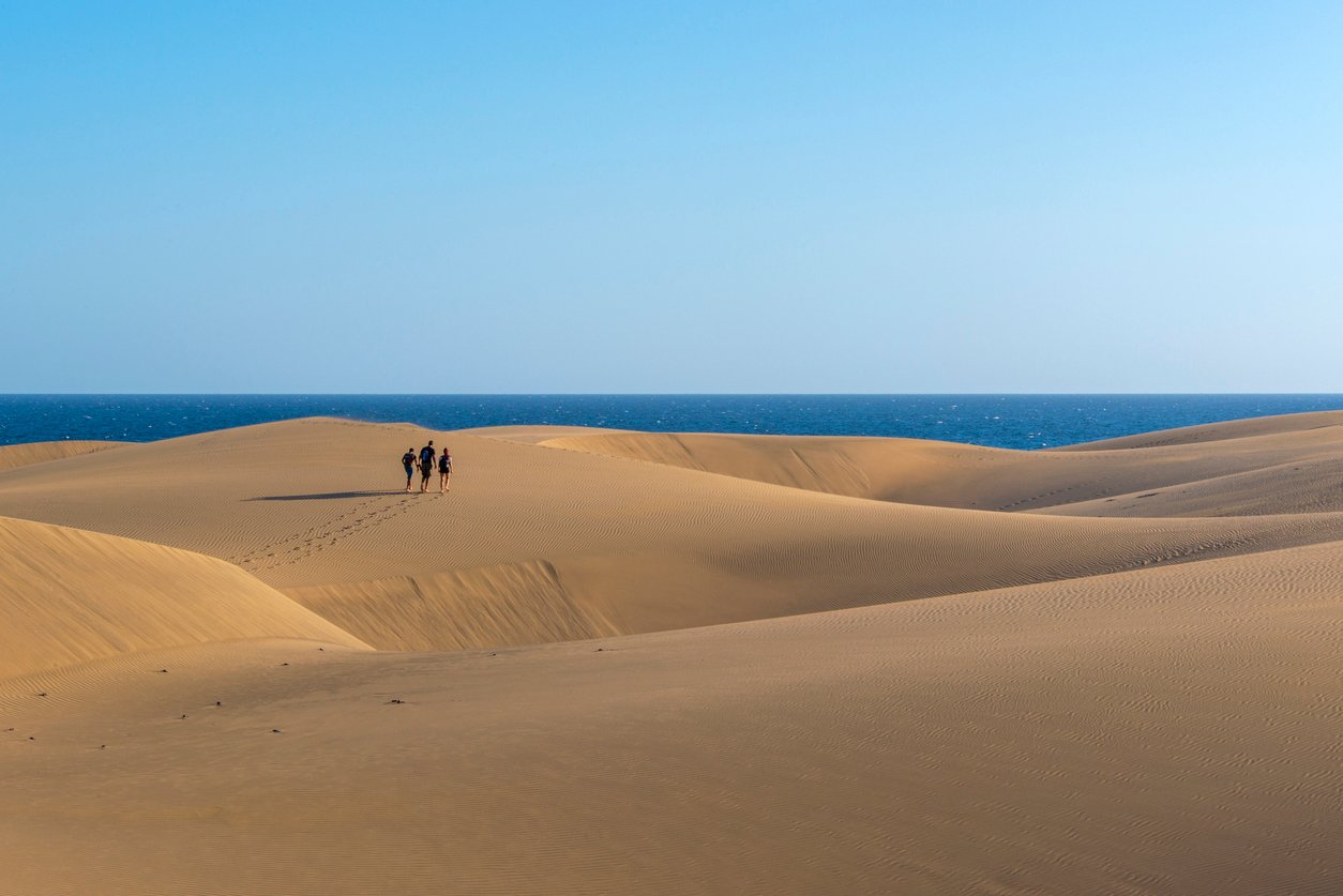 Maspalomas hikers in Gran Canaria